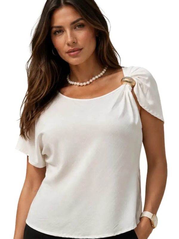 Blusa con broche dorado plus