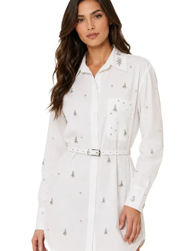 Blusa femenina clásica