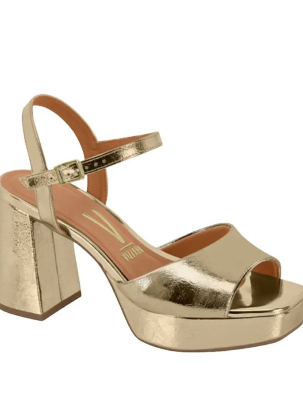 Sandalia elegante de moda