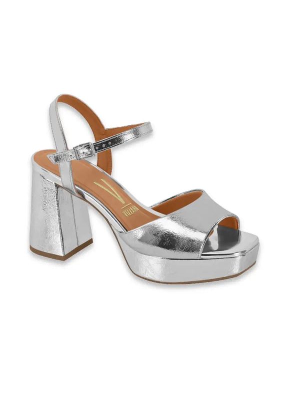Sandalia elegante de moda