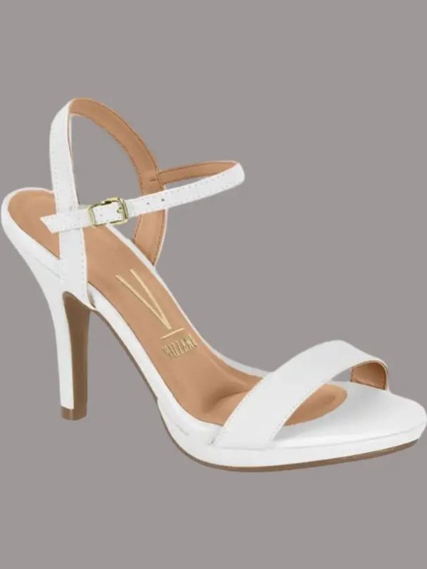 Sandalia casual atractivo