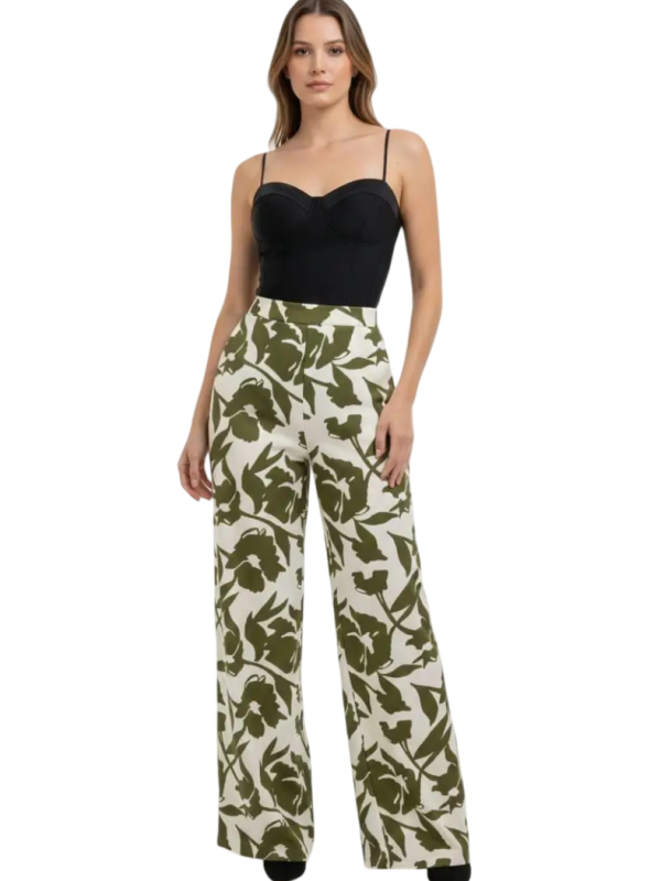 Pantalón casual acabado moderno