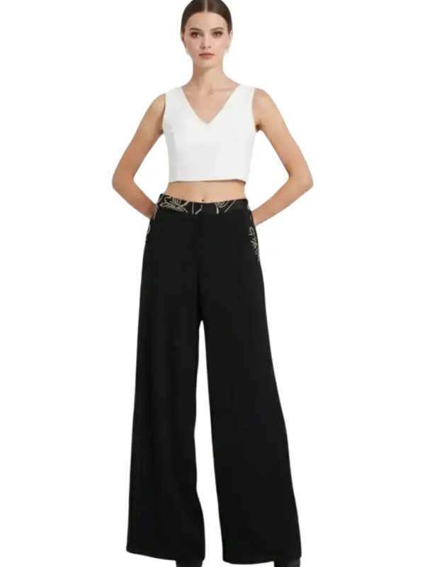 Pantalón moderno