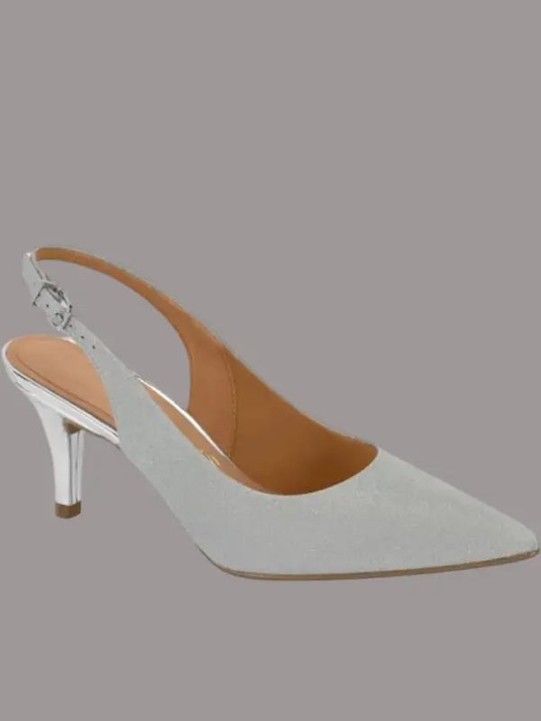 Stiletto elegante tendencia actual