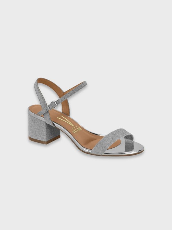 Sandalia elegante look sofisticado