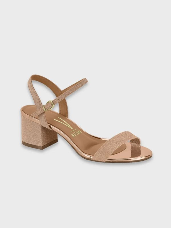 Sandalia elegante look sofisticado