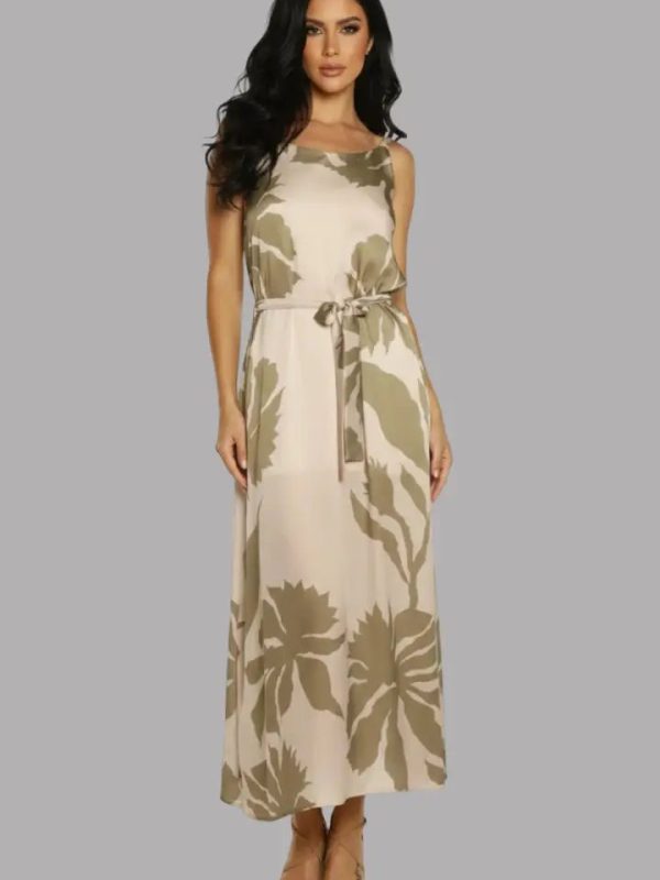 Vestido con hojas